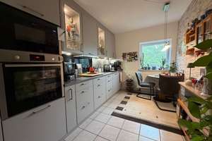 Maisonettewohnung mit Garage in schöner Lage von Huchting – Die vollständige Adresse der Immobilie erhältst du vom Anbieter., 28259 Mittelshuchting, Bremen – Vorschaubild 4
