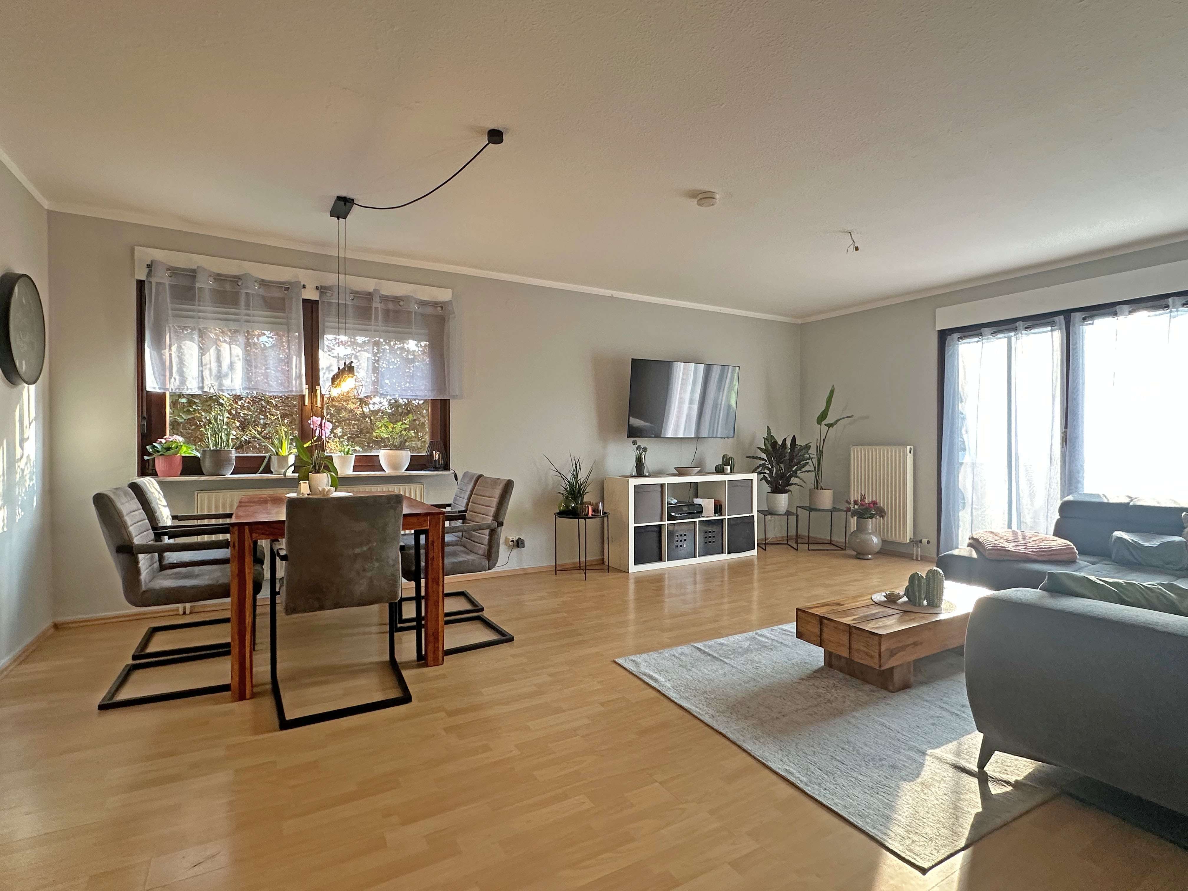 Immobilie in Hainburg - Ruhig gelegenes Dreifamilienhaus - langfristig vermietet - Bild 1