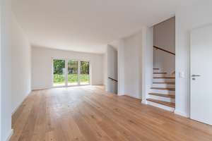 Neubau- Stadthaus in grüner TOP-Lage in Blankenese mit EBK und Stellplatz – Björnsonweg 24, 22587 Blankenese, Hamburg – Vorschaubild 2