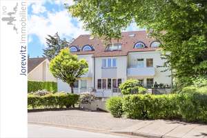 Bielefeld-Hoberge - Top-Lage am Wald: 3 Zimmer-Wohnung mit drei Balkonen und Loggia