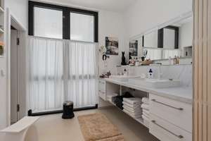 Bremen - Oberneuland | Exklusive Penthouse-Wohnung über drei Ebenen – Die vollständige Adresse der Immobilie erhältst du vom Anbieter., 28355 Oberneuland, Bremen – Vorschaubild 19
