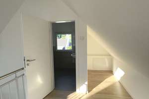 *Wohnen im schönen Grafenberg * Sonnen-Balkon mit Weitblick – 40235 Grafenberg, Düsseldorf – Vorschaubild 21