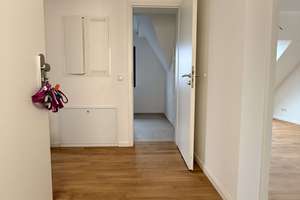 3 Zimmer Dachgeschosswohnung ab sofort zu vermieten – Ulfilasstraße 29 d, 81739 Waldperlach, München – Vorschaubild 5