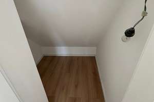 Licht, Raum & Stil auf zwei Ebenen – frisch renovierte Maisonette mit Terrasse und 3 Schlafzimmern – Die vollständige Adresse der Immobilie erhältst du vom Anbieter., 50829 Bocklemünd/Mengenich, Köln – Vorschaubild 15