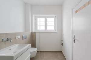 Repräsentativer Altbau in Bestlage: Frisch sanierte 4-Zimmer-Wohnung - bezugsfertig & provisionsfrei – Düsseldorfer Str. 34, 10707 Wilmersdorf, Berlin – Vorschaubild 9