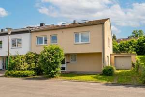 623 m² Grundstück in Bonn-Hardtberg – Reihenendhaus mit Ausbau- und Erweiterungsreserve – Die vollständige Adresse der Immobilie erhältst du vom Anbieter., 53123 Duisdorf, Bonn – Vorschaubild 2