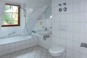 2 Zimmer in wunderschöner, ruhiger Lage am Weißen Hirsch mit Loggia und Balkon – Weißer-Hirsch-Str. 21 B, 1326 Bühlau/Weißer Hirsch, Dresden – Vorschaubild 35