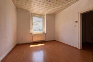 Dreifamilienhaus mit Anbau und bezugsfreier Wohnung im Zentrum – Die vollständige Adresse der Immobilie erhältst du vom Anbieter., 40764 Langenfeld (Rheinland) – Vorschaubild 8