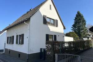Großes Familienhaus mit tollem Garten – Die vollständige Adresse der Immobilie erhältst du vom Anbieter., 65232 Taunusstein – Vorschaubild 19