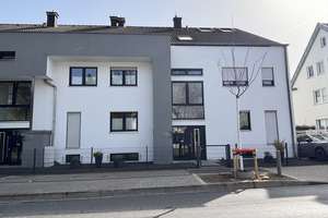 Hochwertige 2-Zimmer-Erdgeschosswohnung mit Terrasse, Garten & Carport in Aachen-Eilendorf – Josefstraße 18, 52080 Eilendorf, Aachen – Vorschaubild 2