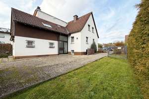 TOP-Preis...die Modernisierung kann starten.
4 Zimmer auf 131 m². Herrliches Grundstück.
Südstadt. – Die vollständige Adresse der Immobilie erhältst du vom Anbieter., 78050 Villingen, Villingen-Schwenningen – Vorschaubild 26