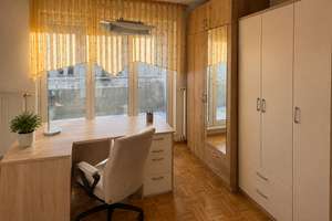 Attraktive Wohnung mit zwei Balkonen, Lift und Stellplatz in Gohlis-Süd – Die vollständige Adresse der Immobilie erhältst du vom Anbieter., 4155 Gohlis-Süd, Leipzig – Vorschaubild 10