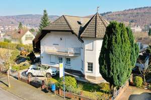 Repräsentatives Einfamilienhaus in begehrter Lage von Bad Orb – Die vollständige Adresse der Immobilie erhältst du vom Anbieter., 63619 Bad Orb – Vorschaubild 2