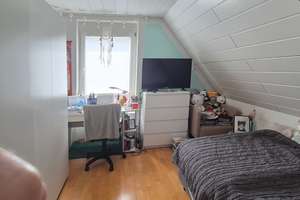 Urbanes Investment mit Aussicht: Charmante 3-Zimmer-Maisonette im Herzen von Reutlingen – Die vollständige Adresse der Immobilie erhältst du vom Anbieter., 72764 Reutlingen-Mitte, Reutlingen – Vorschaubild 5