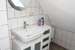 Doppelhaushälfte mit Garten – Die vollständige Adresse der Immobilie erhältst du vom Anbieter., 85053 Südost, Ingolstadt – Vorschaubild 13