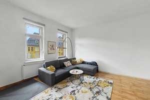 Stilvolle 3-Zimmer-Altbauwohnung mit Aufzug im beliebten Pempelfort – Die vollständige Adresse der Immobilie erhältst du vom Anbieter., 40477 Derendorf, Düsseldorf – Vorschaubild 2