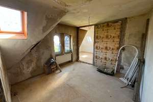 Dachgeschoss-Rohdiamant im Jugendstilhaus – 2,5 Zimmer zur individuellen Gestaltung in Stuttgart – Die vollständige Adresse der Immobilie erhältst du vom Anbieter., 70191 Nordbahnhof, Stuttgart – Vorschaubild 3