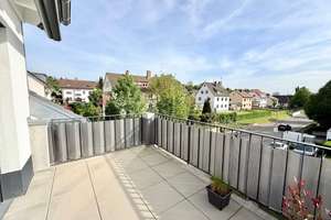 Neuwertige 4-Zimmer-Maisonettewohnung mit Balkon und Aufzug in Emmendingen-Mundingen