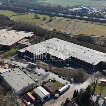 Exklusiv: ca. 16.800 m² Teilbare Logistikfläche mit Büros | ideale Anbindung | 12 Verladetore 