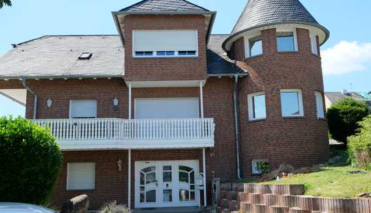 Bild von Einfamilienhaus mit 7 Zimmern und Garage in Limburg an der Lahn