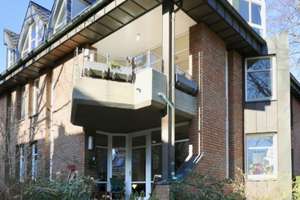 SOLIDE BAUSUBSTANZ, TERRASSE, GARTENBEREICH & GARAGE - RUHIGE LAGE - ZUR ZEIT VERMIETET – Die vollständige Adresse der Immobilie erhältst du vom Anbieter., 12203 Lichterfelde, Berlin – Vorschaubild 2