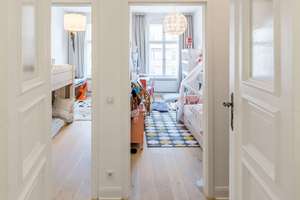 Hochwertig sanierte 4-Zimmer-Wohnung mit Balkon nahe KaDeWe – Nürnberger Straße 27, 10789 Charlottenburg, Berlin – Vorschaubild 7