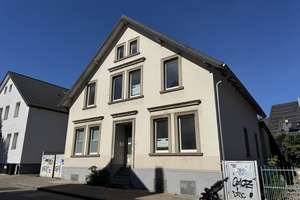 Bielefeld-SIGGI: Sanierungsbedürftiges ZFH | 195 m² Wfl + Spitzboden und Hinterhaus – Die vollständige Adresse der Immobilie erhältst du vom Anbieter., 33615 Mitte, Bielefeld – Vorschaubild 14