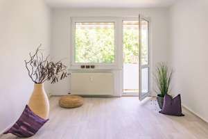 NEU sanierte Balkonwohnung im Erdgeschoss