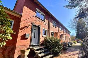 6725 - Ihr neues Zuhause: 5 Zimmer, viel Platz und ein Garten zum Verlieben – Breslauer Straße 23e, 26655 Westerstede – Vorschaubild 1