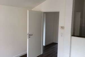 Sanierte Wohnung mit 2 Zimmer sowie 2 Balkonen und EBK in Oldenburg (Oldenburg) – Neusüdender Weg 27, 26125 Ofenerdiek, Oldenburg (Oldenburg) – Vorschaubild 12