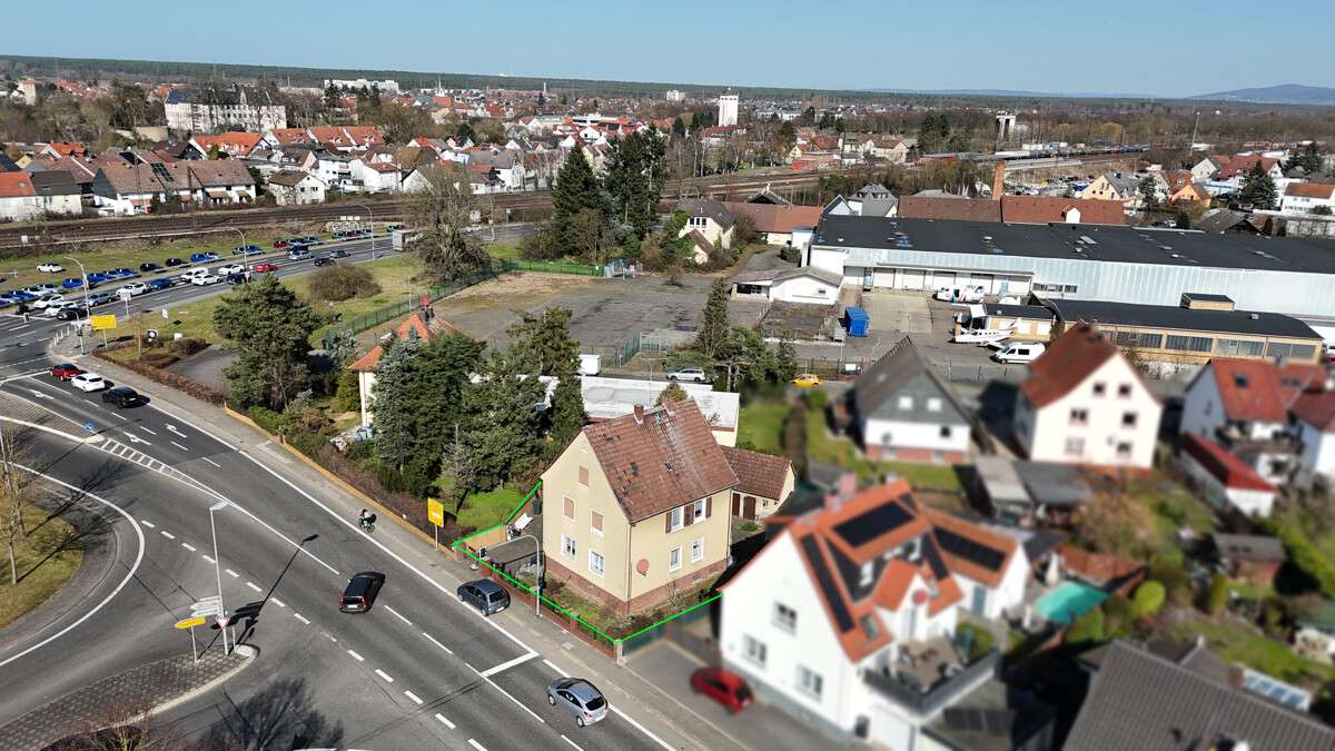 DIETZ: 2-Familienhaus mit ausgebautem Dachgeschoss - Zentrale Lage im Mischgebiet von Babenhausen!, Darmstadt Dieburg Kreis – Bild 3