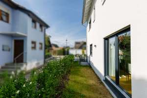 Modernes und helles Einfamilienhaus zentral in Denzlingen mit Garten KFW 40 Standard – Die vollständige Adresse der Immobilie erhältst du vom Anbieter., 79211 Denzlingen – Vorschaubild 27