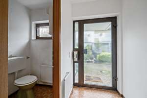 Familienfreundliches Haus mit Garten, Balkon und Terrasse in Reutlingen
 – Die vollständige Adresse der Immobilie erhältst du vom Anbieter., 72760 Reutlingen-Mitte, Reutlingen – Vorschaubild 4