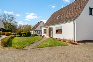 Zuhause ankommen – Ihr Einfamilienhaus im Schwentinental mit Gartenidylle und noch mehr Potential – Plön (Kreis) – Vorschaubild 7