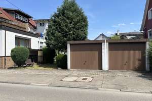 RESERVIERT:: Sehr gepflegtes EFH mit Garten und 2 Garagen  – Die vollständige Adresse der Immobilie erhältst du vom Anbieter., 71134 Aidlingen – Vorschaubild 1