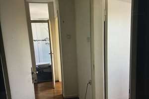 Kleine DG Wohnung (3.OG) in Essen Rüttenscheid teilmöbliert mit kleiner Single Küche. – Eleonorastraße 27, 45136 Rüttenscheid, Essen – Vorschaubild 2