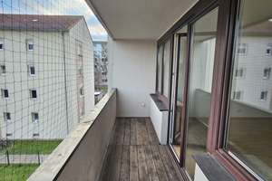 Stilvolle 1-Zimmer-Wohnung mit gehobener Innenausstattung mit Balkon und EBK in Regensburg – Prinz-Rupprecht-Straße 1, 93053 Kasernenviertel, Regensburg – Vorschaubild 30
