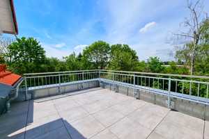 ERSTBEZUG! REH mit großer Dachterrasse (18,32 m² !!!) und Hobbyraum – Starnberg (Kreis) – Vorschaubild 1