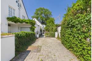 CHARMANTES EINFAMILIENHAUS IM BEGEHRTEN MÜNCHEN-OBERMENZING – Die vollständige Adresse der Immobilie erhältst du vom Anbieter., 81247 Obermenzing, München – Vorschaubild 2