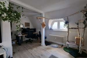 Helle 2,5-Zimmer Dachgeschosswohnung in Stuttgart-Süd – Schickhardtstraße 22, 70199 Heslach, Stuttgart – Vorschaubild 1