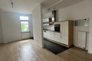 Schöne helle Wohnung mit drei Zimmern in Stuttgart Bad Cannstatt – Waiblingerstraße ..., 70372 Stuttgart – Vorschaubild 5