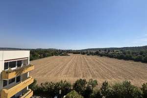 Wohnkomfort mit Ausblick: Gepflegte 4-Zimmer-Wohnung mit Balkon – 70499 Giebel, Stuttgart – Vorschaubild 4