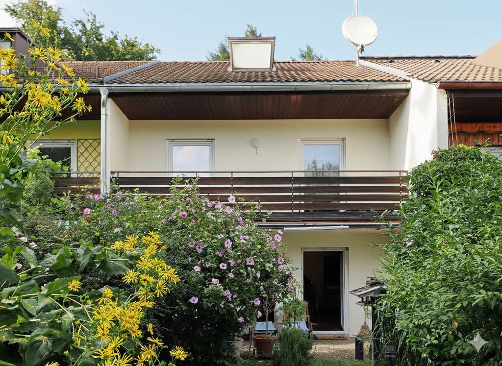 Immobilie in Grafrath - Gepflegtes RMH in Grafrath am Waldrand, Garten + Terrasse, S4-Bahn schnell erreichbar – von privat - Bild 0