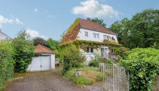 Bild von Sanieren oder Neubau? Hier ist beides möglich - Herrenhaus mit viel Grundstück in Bremen-Huchting