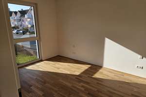Moderne 2-Zimmer-Neubauwohnung im Erstbezug (Baujahr 2025) – mit Balkon, Tiefgarage und Aufzug – Forsthausstraße 4, 63165 Mühlheim am Main – Vorschaubild 4