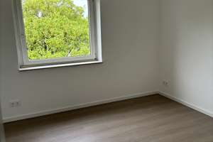 Frisch Kernsanierte 3-Zimmer-Wohnung in Kiel Mettenhof – Skagenweg 19, 24109 Mettenhof, Kiel – Vorschaubild 2
