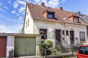 Bremen - Oslebshausen: Reiheneckhaus mit Garten und Garage in ruhiger Wohnlage