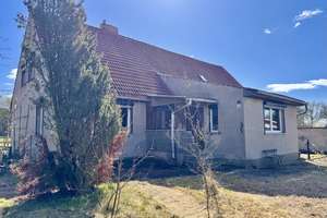 HORN IMMOBILIEN ++  Einfamilienhaus mit großem Grundstück dicht bei Pasewalk – Die vollständige Adresse der Immobilie erhältst du vom Anbieter., 17309 Pasewalk – Vorschaubild 2