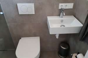  Einzigartiges Designer-Familienhaus mit großem Garten – 170 m², nur 15 Min. von Würzburg – Pfarrer-Ort-Str. 6, 97294 Unterpleichfeld – Vorschaubild 20
