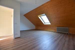 KUNZE: renoviertes Reihenmittelhaus mit 6 Zimmern und einer Garage in Arnum – Hannover (Kreis) – Vorschaubild 8